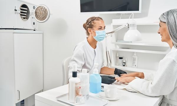 Clínicas dermatológicas